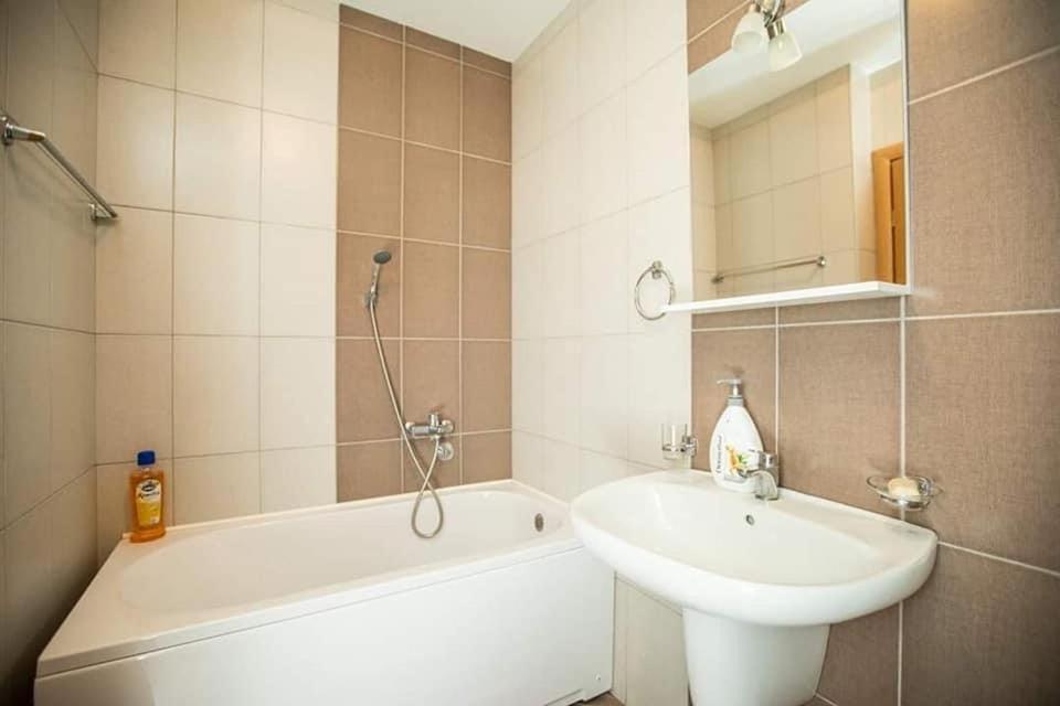 Naki Apartmani Podgorica Ngoại thất bức ảnh