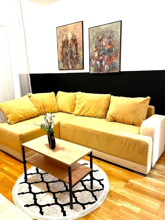 Naki Apartmani Podgorica Ngoại thất bức ảnh