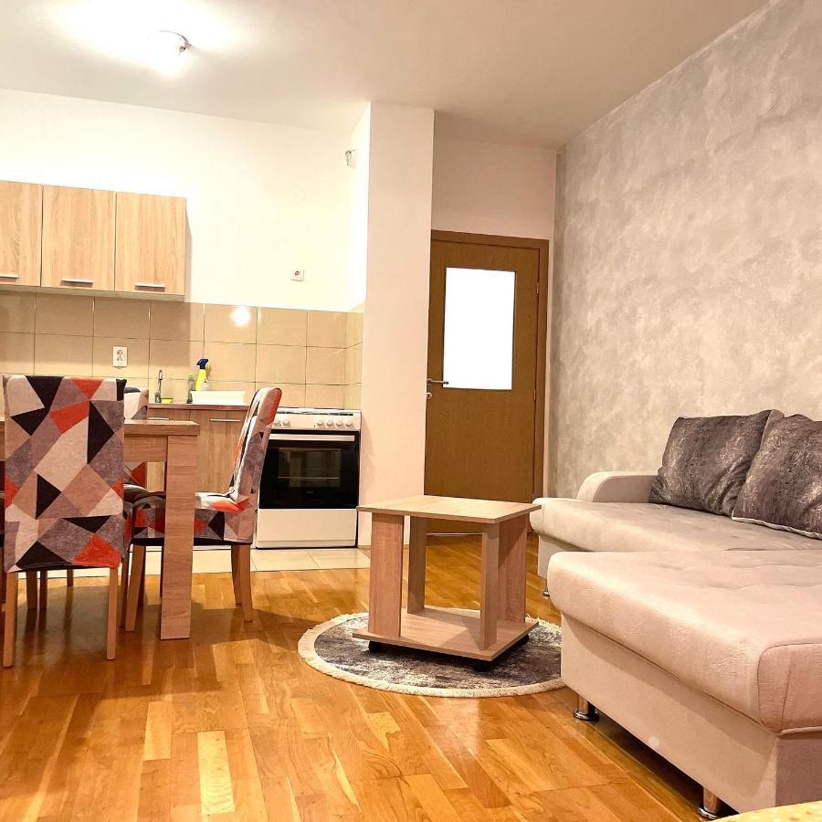 Naki Apartmani Podgorica Ngoại thất bức ảnh