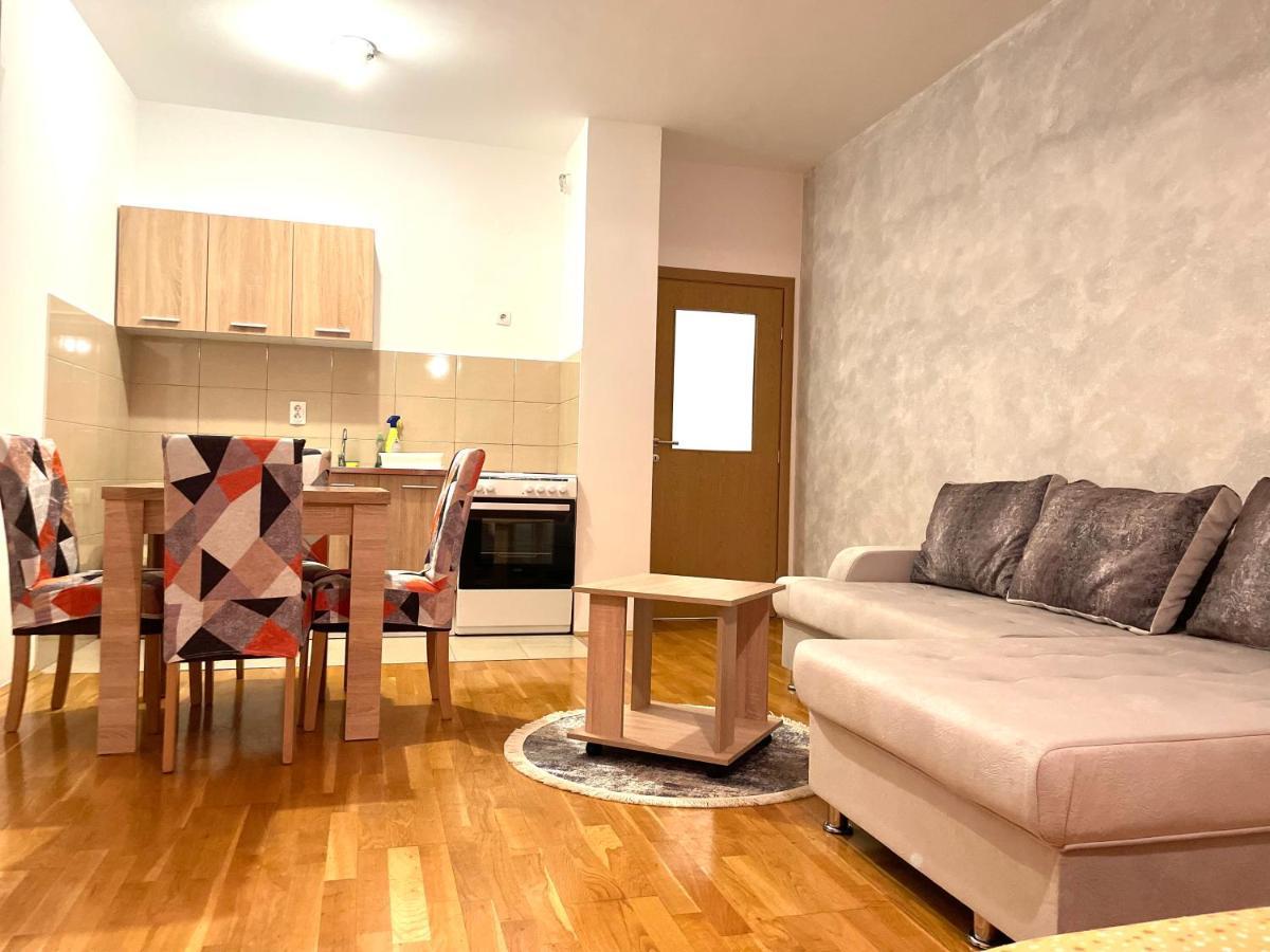Naki Apartmani Podgorica Ngoại thất bức ảnh