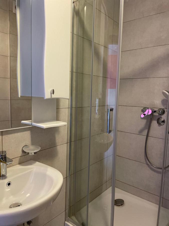 Naki Apartmani Podgorica Ngoại thất bức ảnh